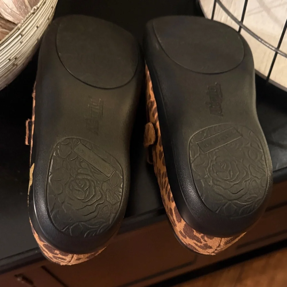 Alegria Kids Leopard Print Slip-On Moccasins - Brown